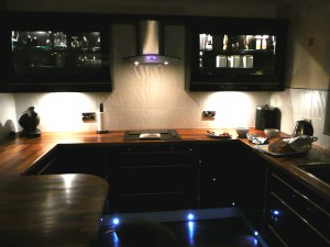 black hikinstallations.co.uk carolskitchen008