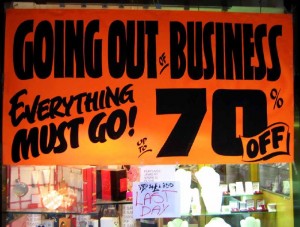 2_store_closing