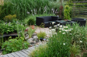 top 10 landscape garden tips add depth