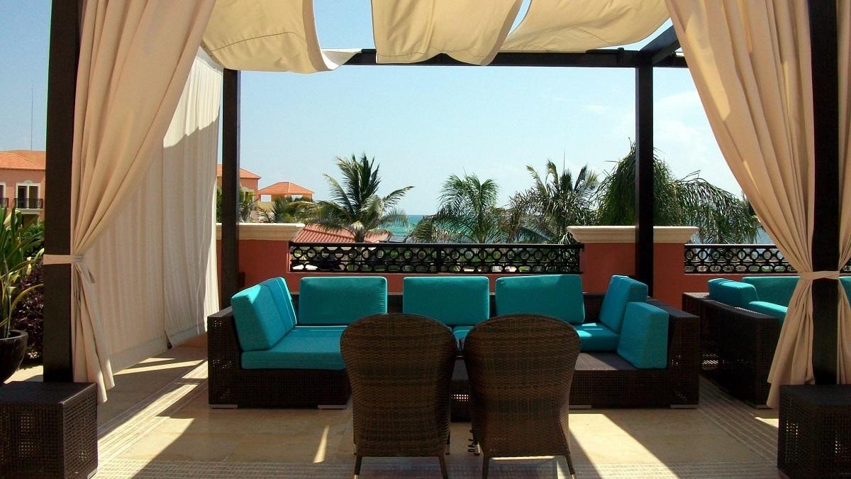10 Amazing Outdoor Living Catalogs to Grab this Summer