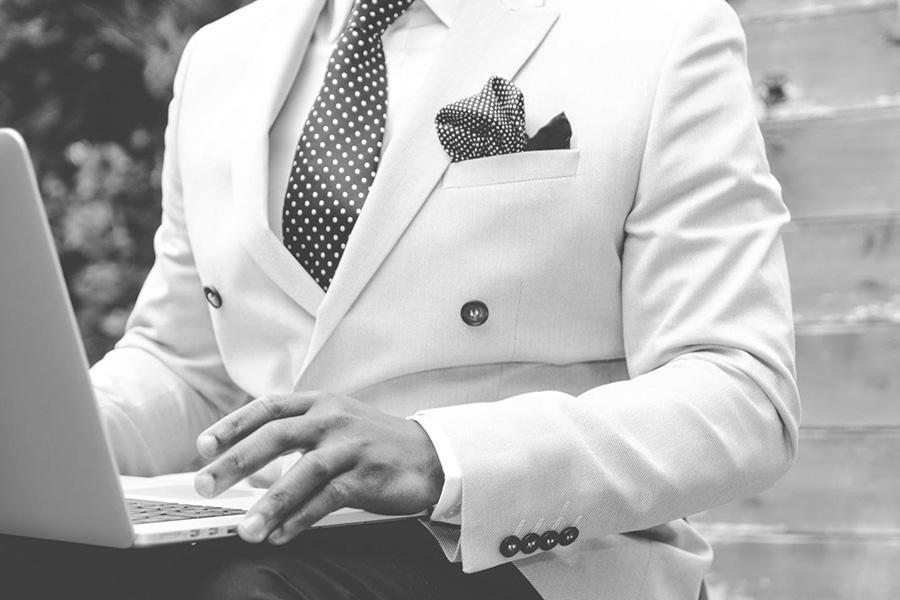 7 Accessories That Every Man Should Have