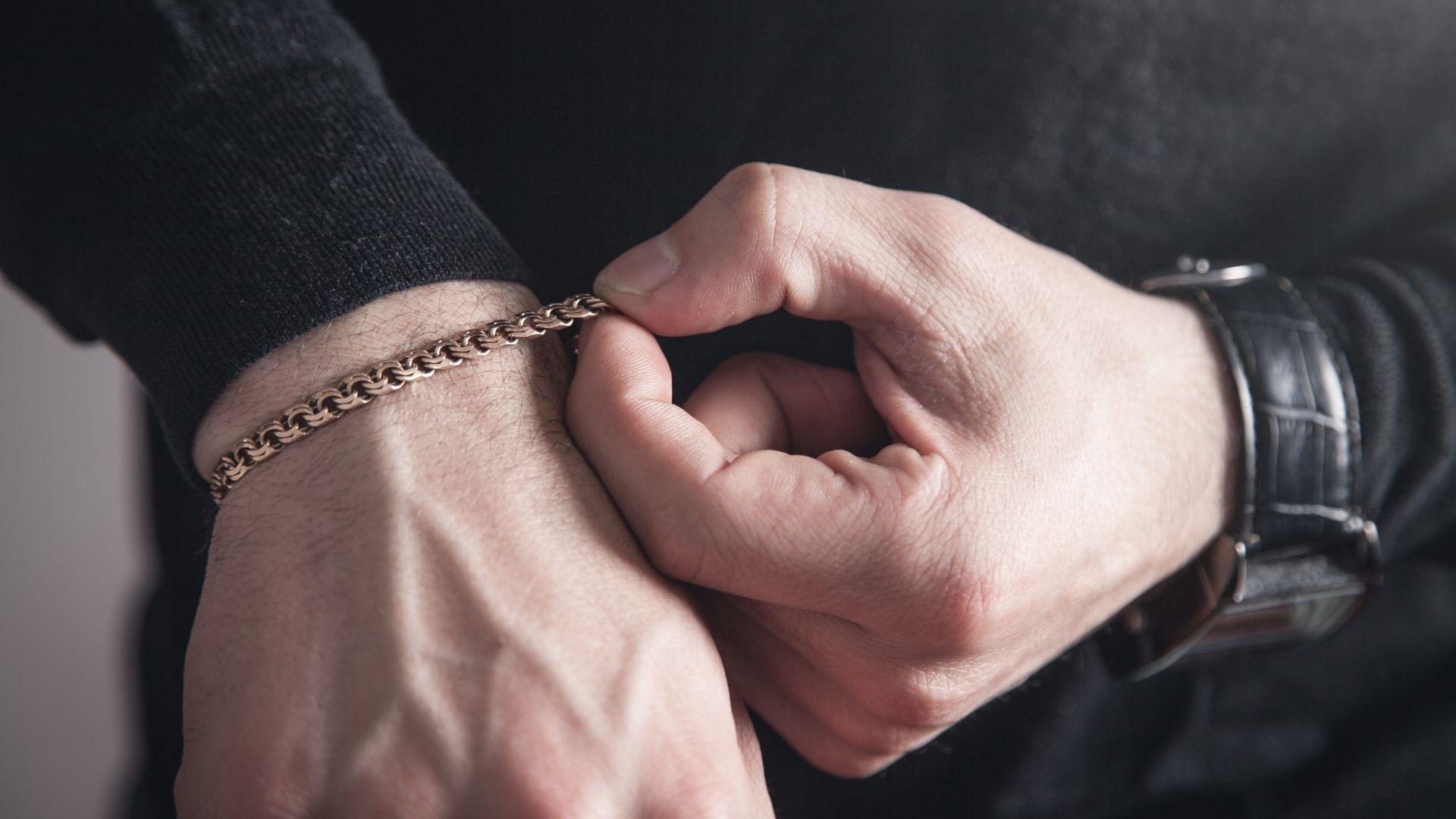 Awesome Father’s Day Gifts, Jewelry, and Watches for Him