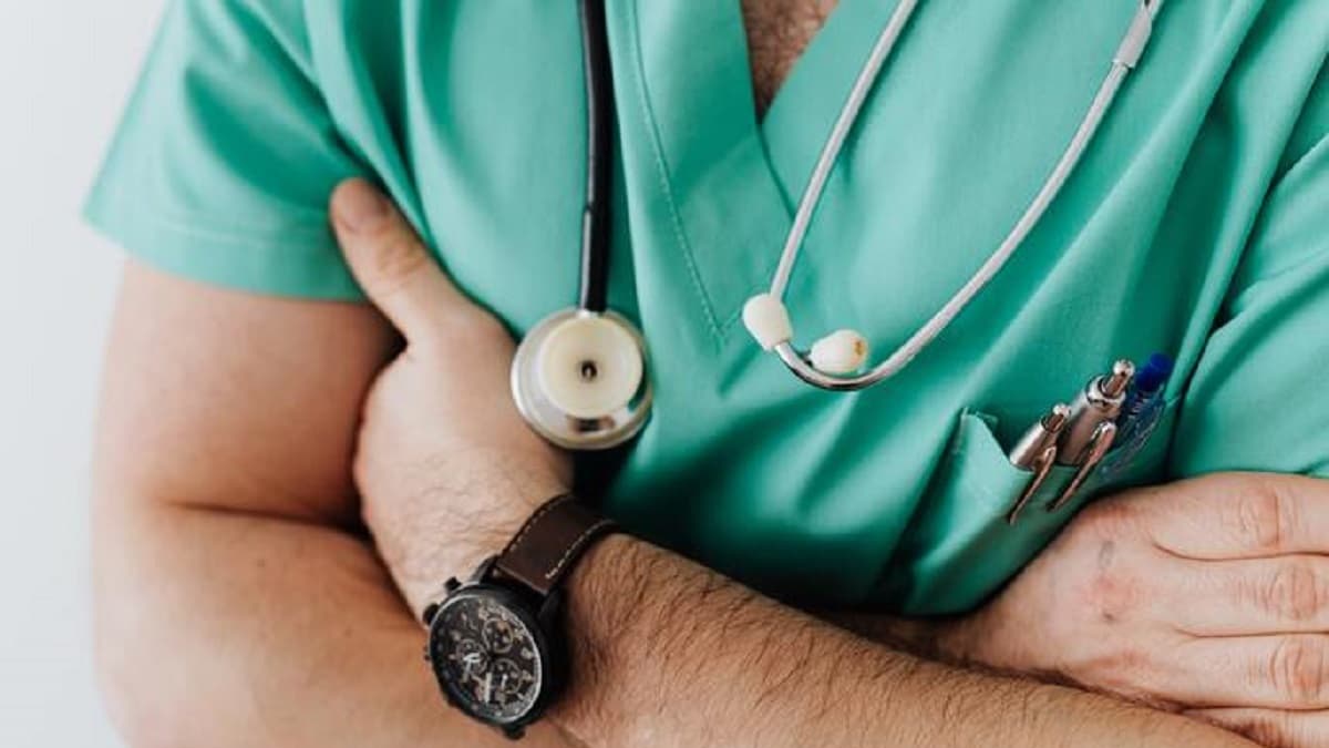 10 Amazing Jobs with Uniforms: From Cool to Convenient