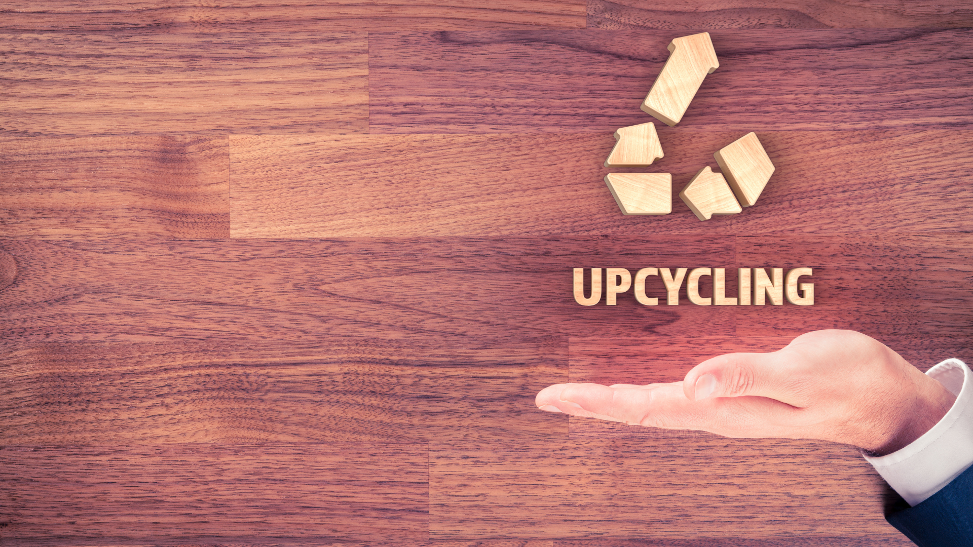 What is upcycled jewelry