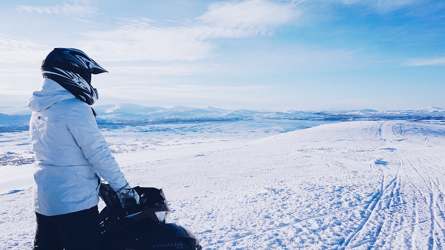 riding a snowmobile safely