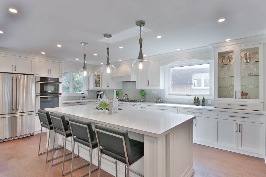 Clean and bright kitchen