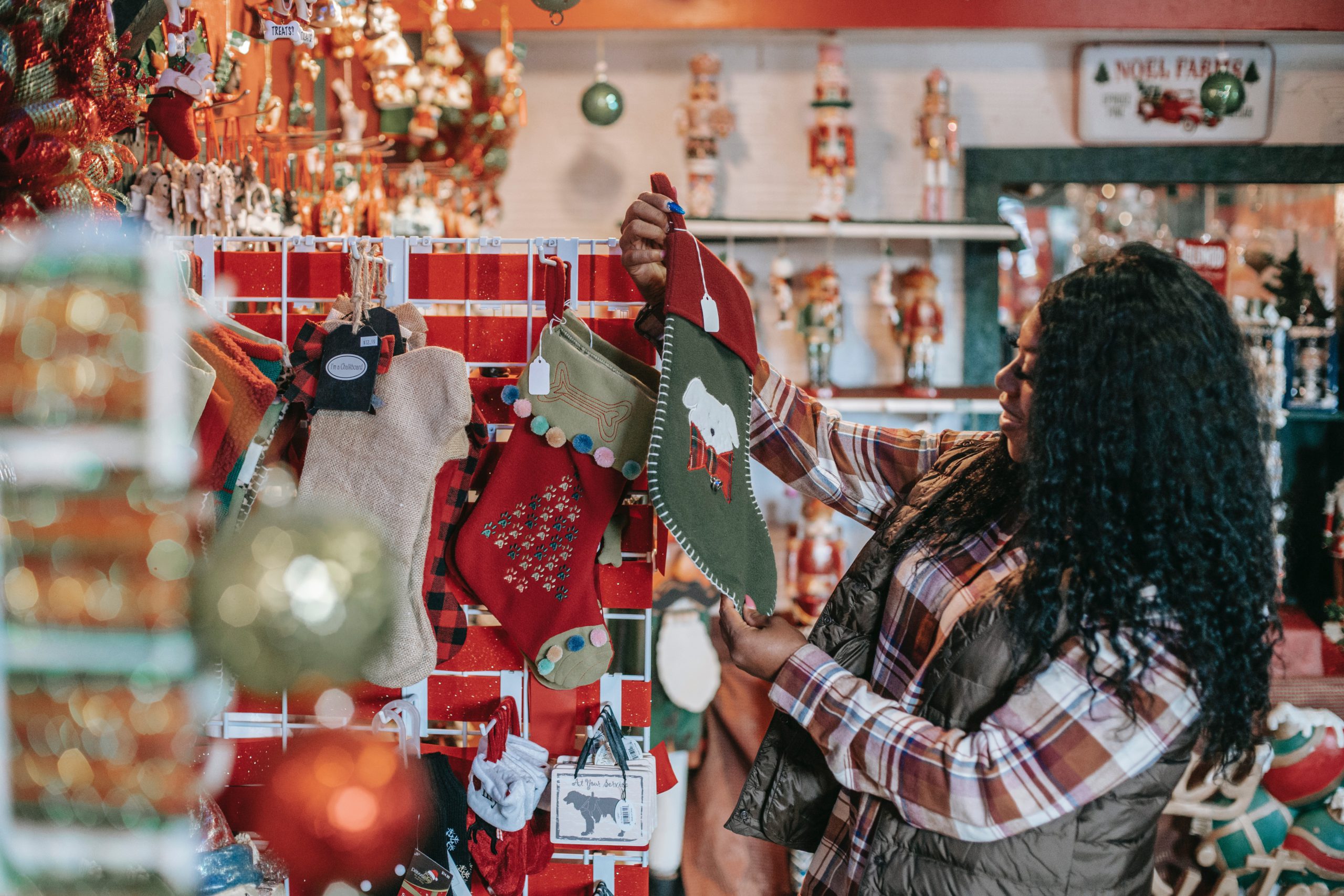 How to get your holiday shopping organized
