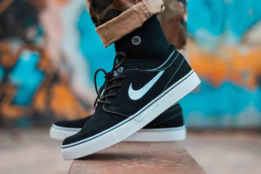 Black Fashion Sneakers with Nike logo